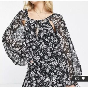 Topshop Womens Bell Sleeves‎ Cut Out  Mini Dress Size 4